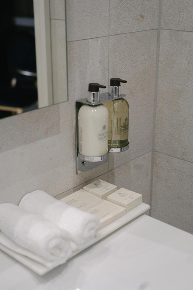 Hotel 40 Winks Hospitality Durham Zewnętrze zdjęcie